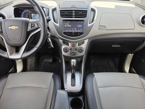 Used 2016 Chevrolet Trax LTZ FWD image 17