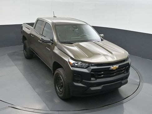 Used 2023 Chevrolet Colorado W/T image 36