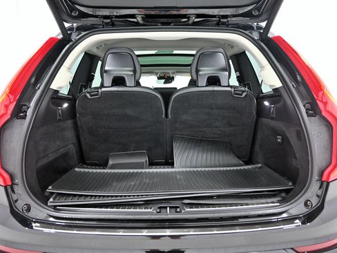 Used 2021 Volvo XC90 T6 Momentum w/ Advanced Package AWD/4WD image 38