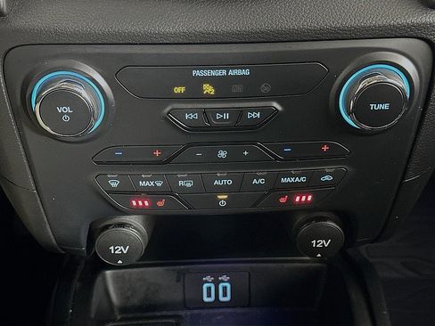 Used 2022 Ford Ranger Lariat w/ Equipment Group 501A High image 17