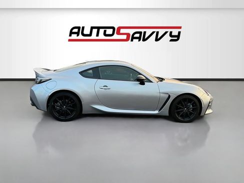 Used 2023 Toyota GR86 Premium w/ ALL Weather Mat Package (TMS) RWD image 8