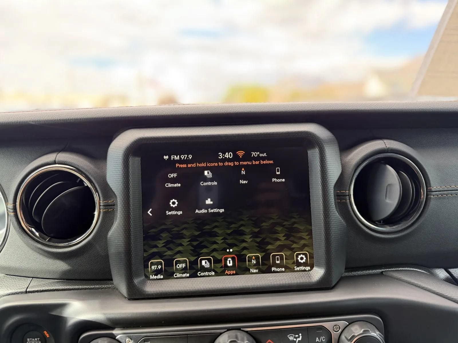 Used 2022 Jeep Gladiator Overland AWD/4WD image 32