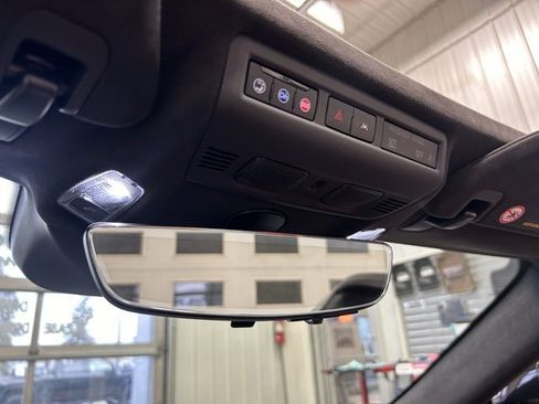 Used 2024 Chevrolet Corvette Stingray Premium Conv w/ 3LT image 35