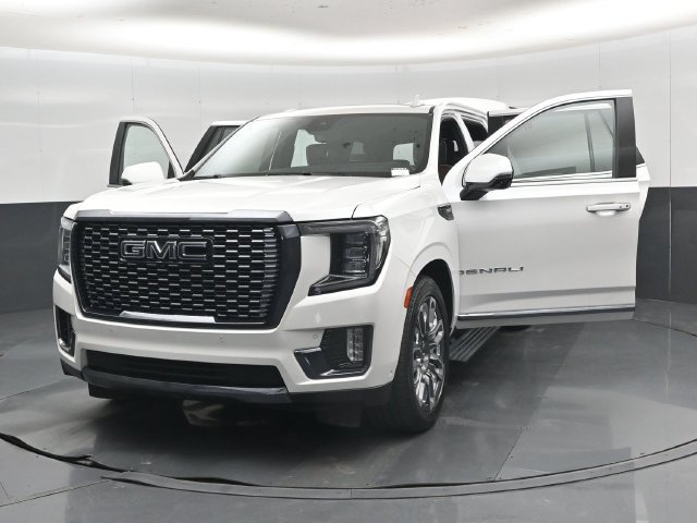 Used 2023 GMC Yukon Denali Ultimate AWD/4WD image 61