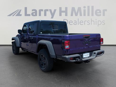 New 2026 Jeep Gladiator Sport AWD/4WD image 3