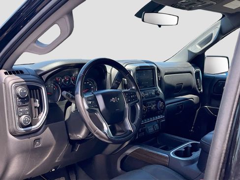 Used 2021 Chevrolet Silverado 1500 LT Trail Boss w/ Convenience Package II AWD/4WD image 9
