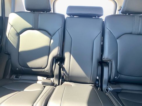 Certified 2025 Honda Pilot EX-L image 15