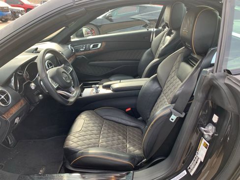 Used 2020 Mercedes-Benz SL 550 image 3