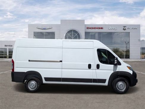 Used 2024 RAM ProMaster 2500 w/ Power Group FWD image 2