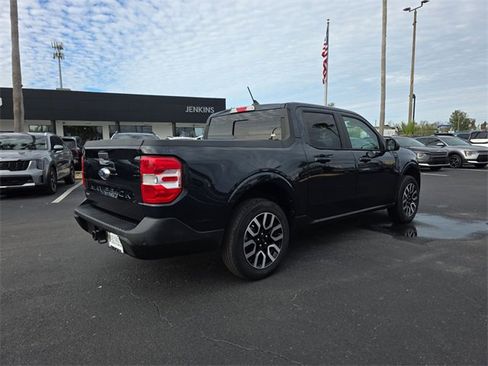 Used 2022 Ford Maverick Lariat w/ Lariat Luxury Package image 4