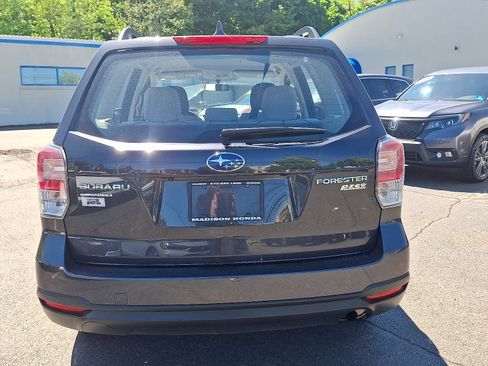 Used 2017 Subaru Forester 2.5i w/ Alloy Wheel Package AWD/4WD image 8
