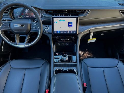 New 2024 Jeep Grand Cherokee Limited 4xe image 12