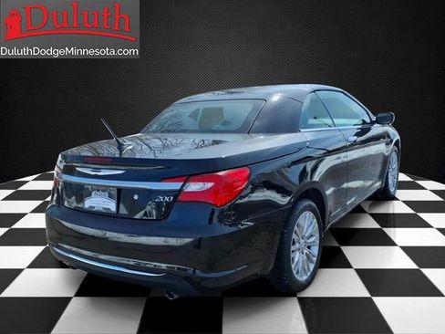 Used 2011 Chrysler 200 Limited FWD image 5