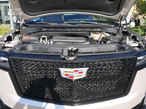 Certified 2022 Cadillac Escalade ESV Sport w/ Touring Package AWD/4WD image 30