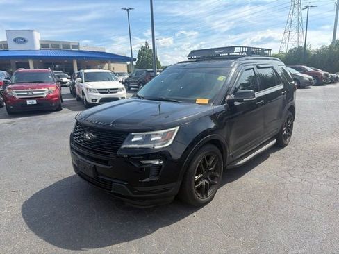 Used 2018 Ford Explorer Sport w/ Equipment Group 401A AWD/4WD image 16