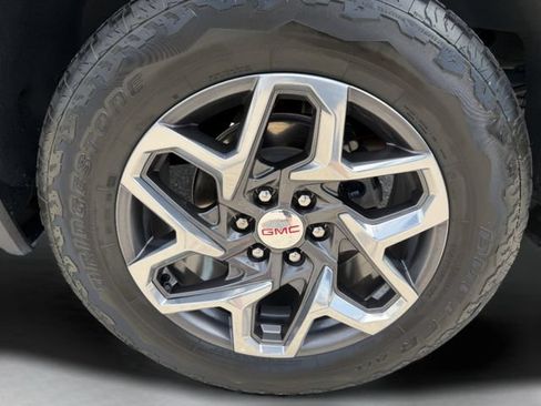 Used 2023 GMC Sierra 1500 SLT w/ SLT Premium Package AWD/4WD image 36