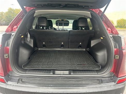 Used 2021 Jeep Cherokee Trailhawk w/ Premium Leather Package image 17