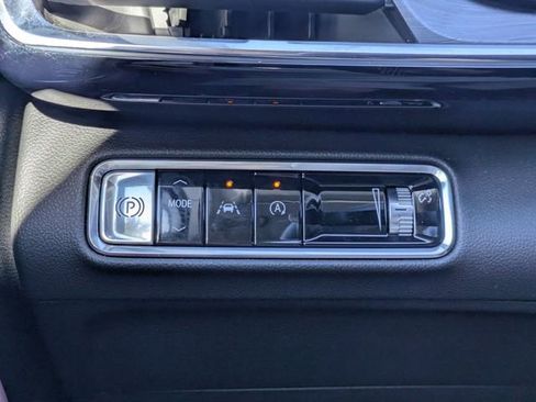 Used 2025 Buick Envision Sport Touring AWD/4WD image 29