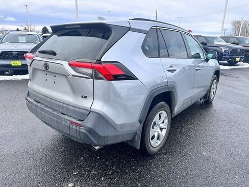 Used 2021 Toyota RAV4 LE w/ Carpet Mat Package (TMS) image 2
