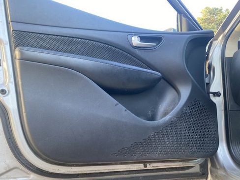 Used 2015 Dodge Dart SXT image 12