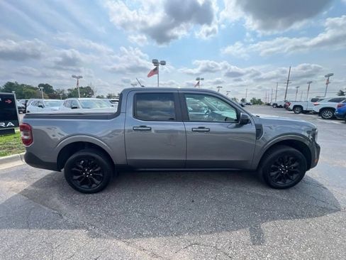 Used 2024 Ford Maverick Lariat w/ Black Appearance Package FWD image 4
