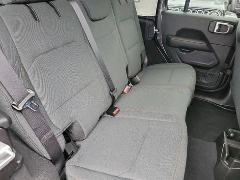 New 2025 Jeep Wrangler Unlimited Sahara AWD/4WD image 18