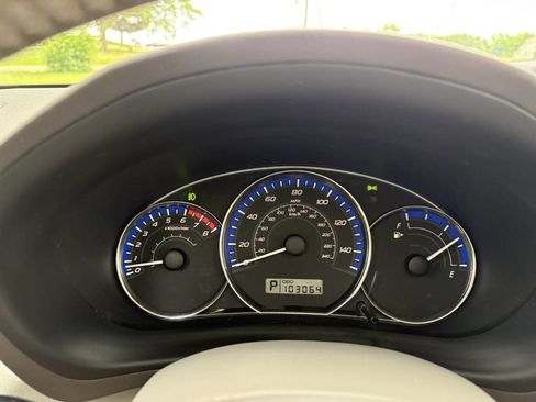 Used 2010 Subaru Forester 2.5X Limited AWD/4WD image 18