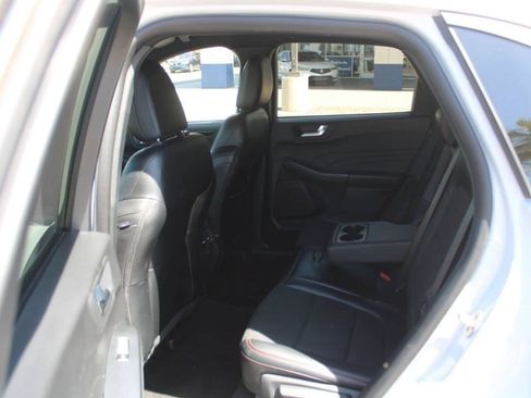 Used 2025 Ford Escape ST-Line FWD image 10