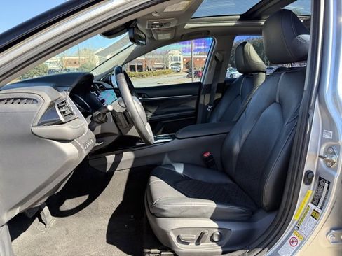 Used 2019 Toyota Camry XSE w/ Driver Assist Package image 13