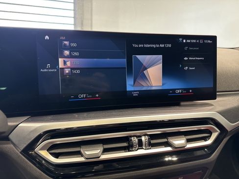 Used 2023 BMW 330i xDrive Sedan w/ M Sport Package image 22