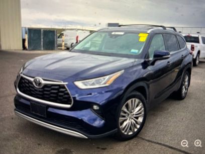 Used 2021 Toyota Highlander Platinum