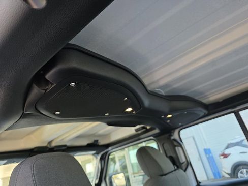 New 2026 Jeep Gladiator Sport image 11