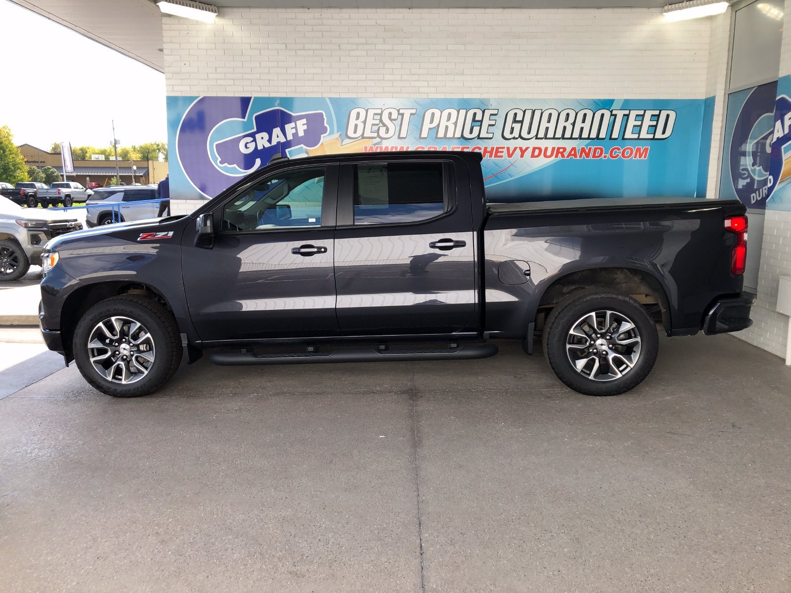 Used 2024 Chevrolet Silverado 1500 RST w/ Z71 Off-Road Package AWD/4WD image 5