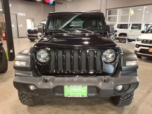Used 2020 Jeep Wrangler Unlimited Sport AWD/4WD image 2