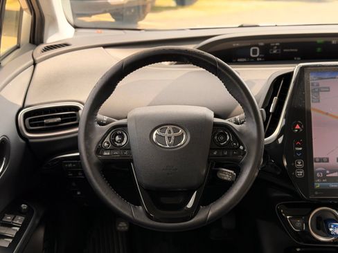 Used 2020 Toyota Prius Prime Limited FWD image 33