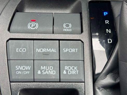 Certified 2024 Toyota RAV4 LE image 28