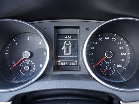 Used 2011 Volkswagen Golf TDI FWD image 91