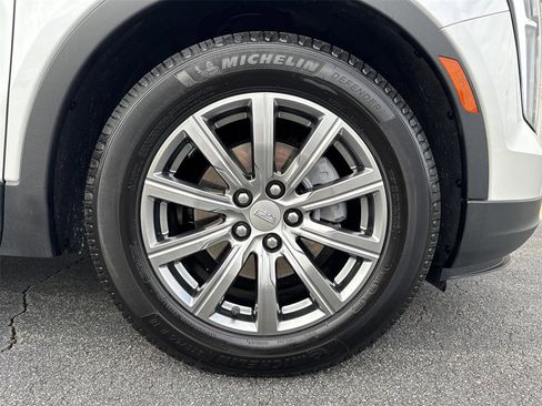 Used 2023 Cadillac XT4 Premium Luxury w/ Cold Weather Package image 12