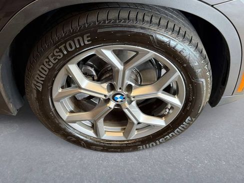 Used 2021 BMW X4 xDrive30i w/ Premium Package AWD/4WD image 8