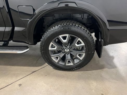 Used 2021 Nissan Titan Platinum Reserve w/ Moonroof Package image 42