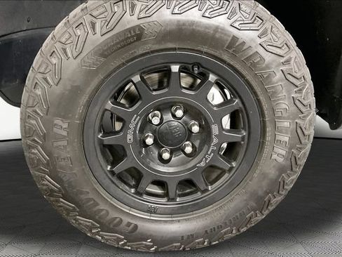 Used 2024 GMC Sierra 1500 AT4X w/ AT4X AEV Edition AWD/4WD image 29