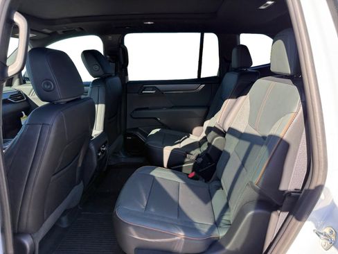 New 2026 GMC Acadia AT4 w/ Luxury Package image 16