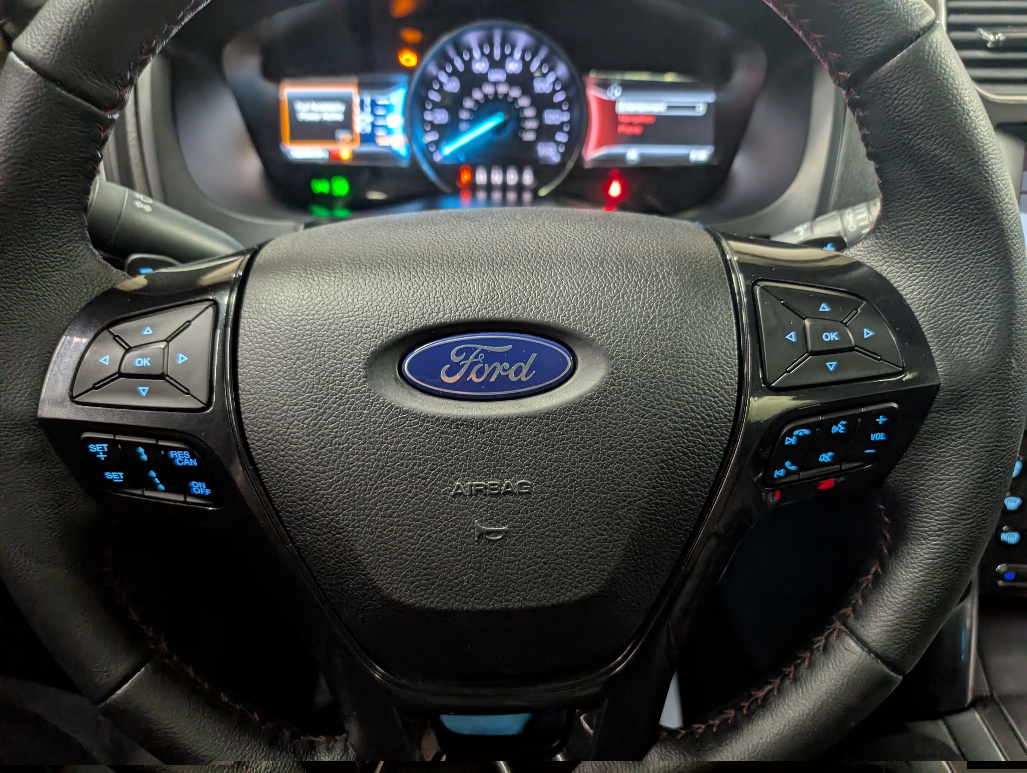 Used 2018 Ford Explorer Sport w/ Equipment Group 401A AWD/4WD image 9