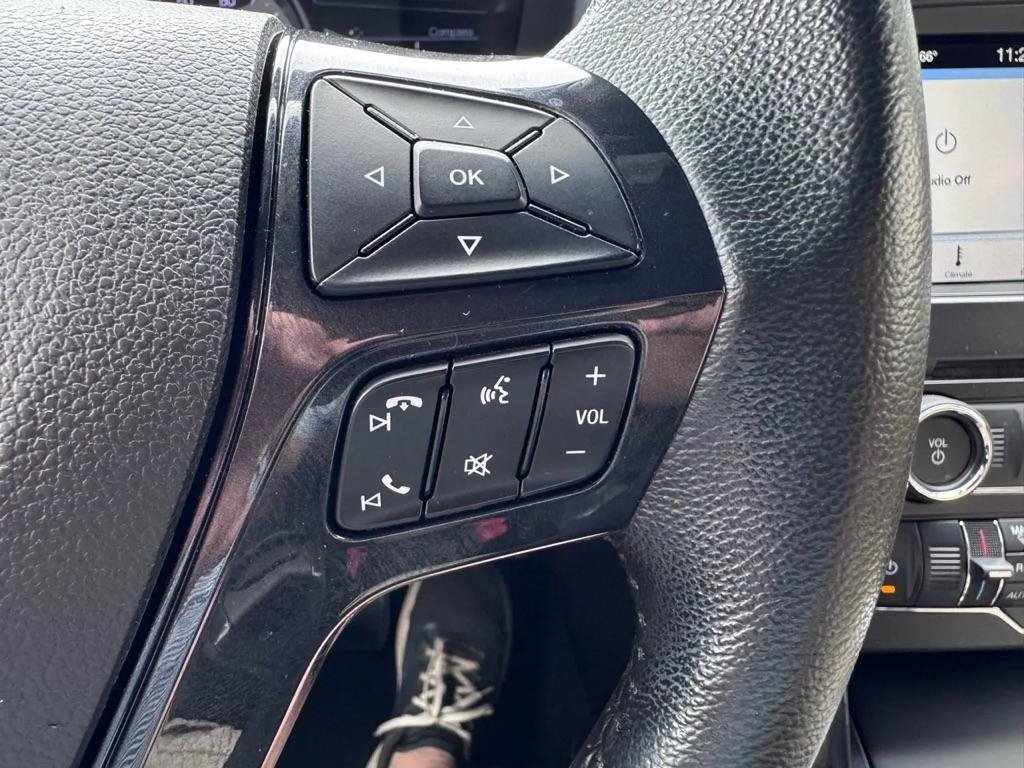 Used 2017 Ford Explorer XLT w/ Equipment Group 201A FWD image 14