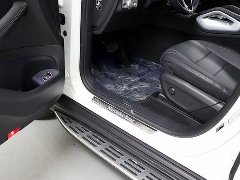 Certified 2026 Mercedes-Benz GLS 450 4MATIC image 32