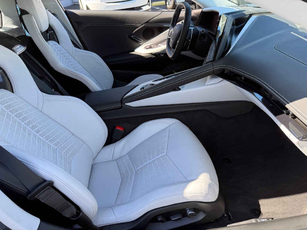 New 2027 Chevrolet Corvette Grand Sport X w/ Stealth Interior Trim Package AWD/4WD image 11