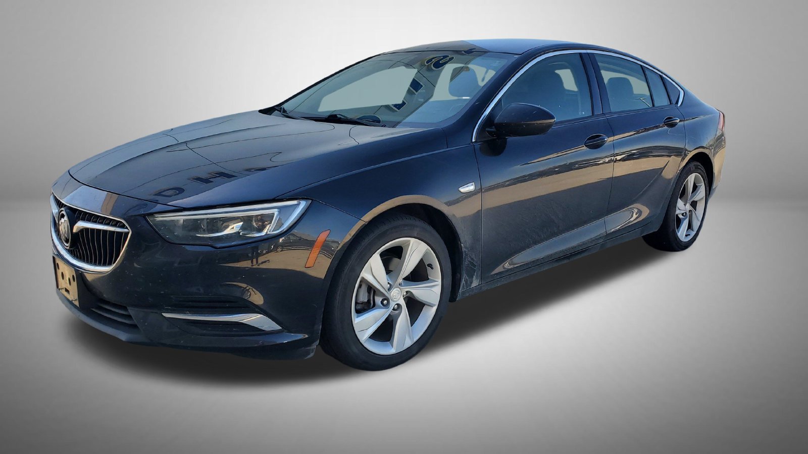 Used 2018 Buick Regal Preferred w/ Driver Confidence Package #1 FWD image 1