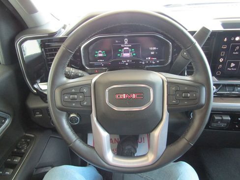 Used 2025 GMC Sierra 1500 SLT AWD/4WD image 27