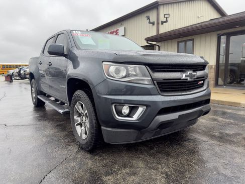 Used 2019 Chevrolet Colorado Z71 image 2