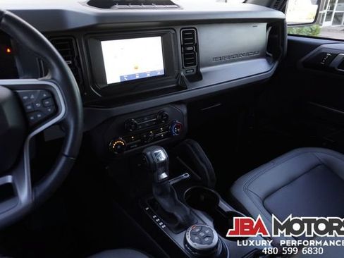 Used 2023 Ford Bronco Big Bend w/ Sasquatch Package AWD/4WD image 23